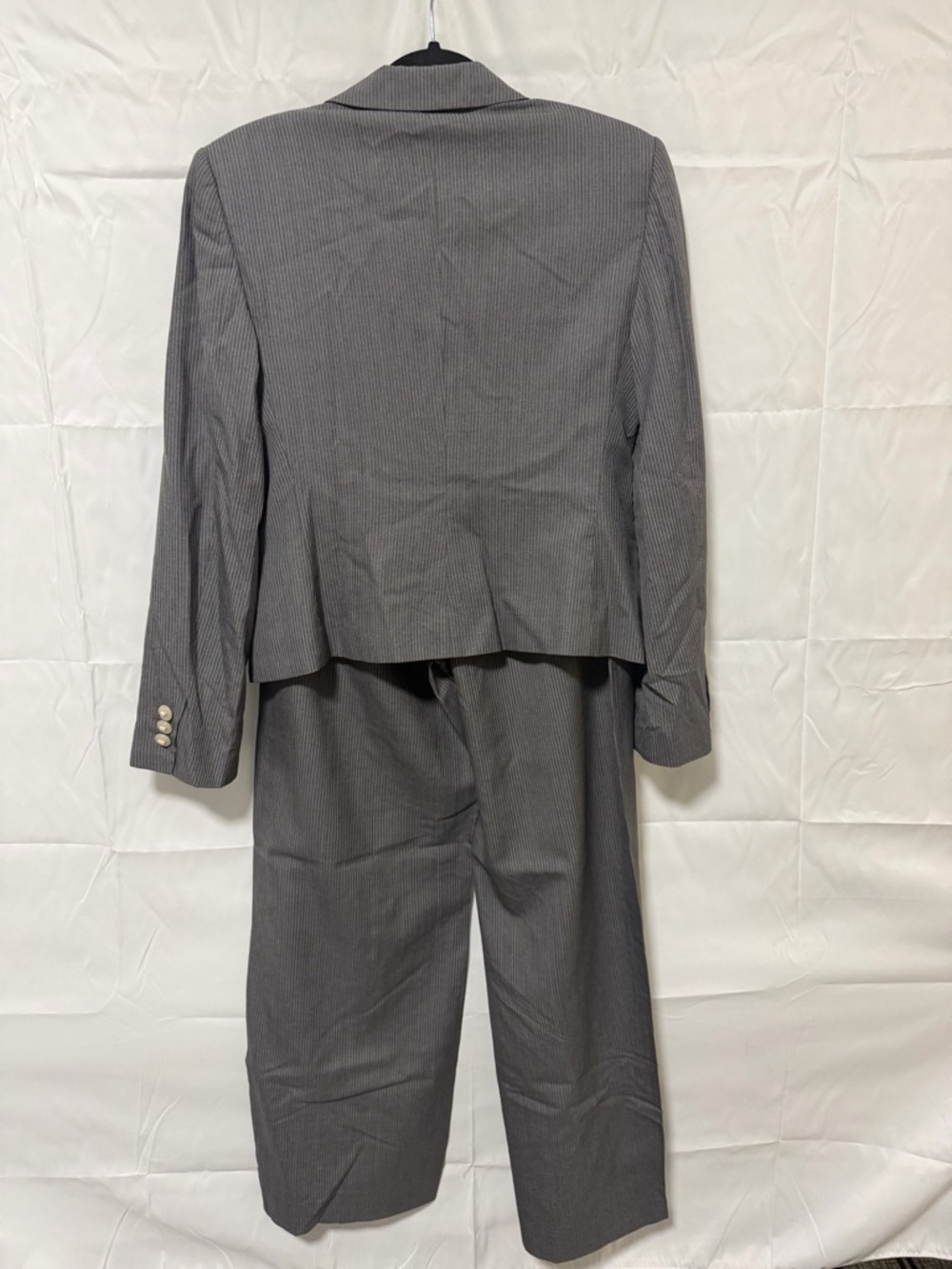 Giorgio Armani Women's Gray Pinstripe Two-Piece Pantsuit - Picture 5 of 9